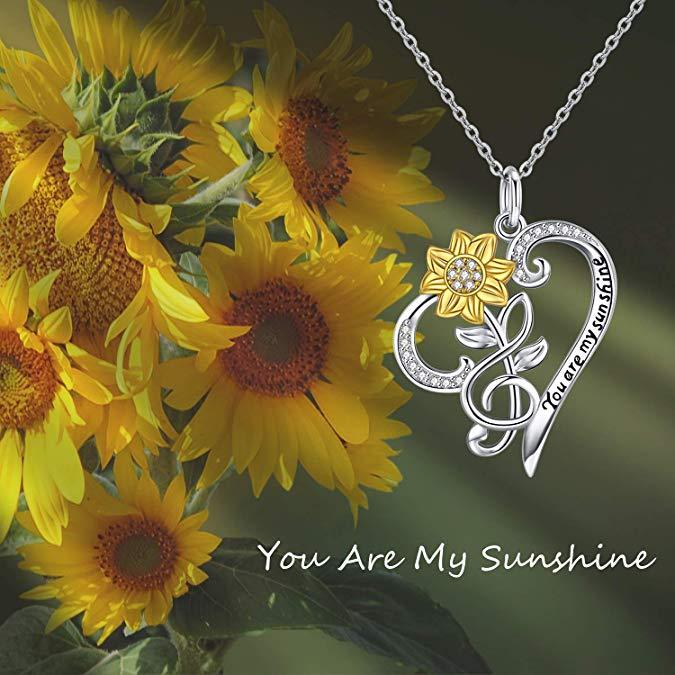 BloomHeart Sunflower Necklace