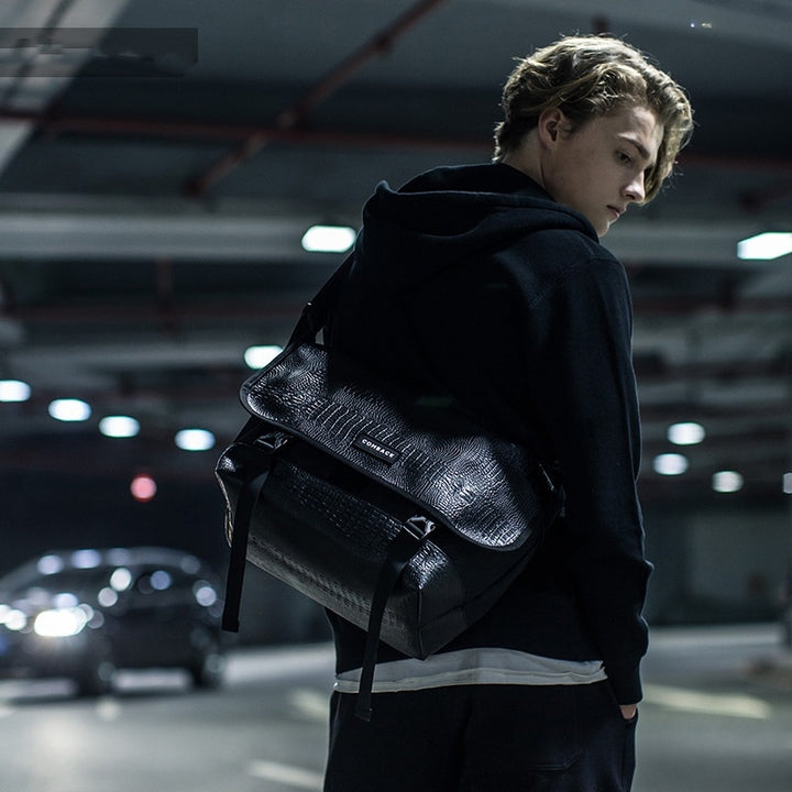 NoirTrend All-Black Postman Bag