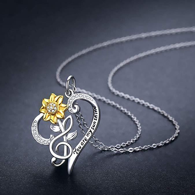 BloomHeart Sunflower Necklace